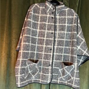 Parasuco Gray Plaid Women's Cape